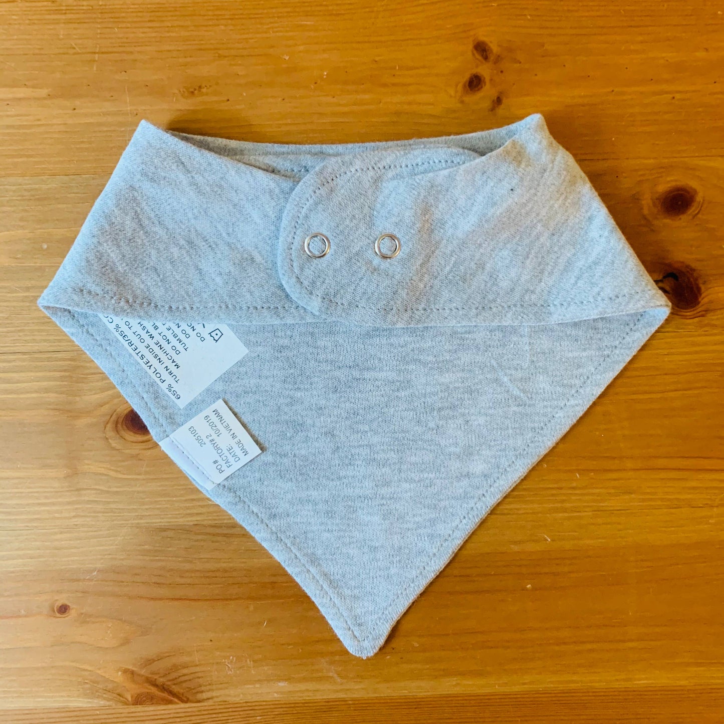 Handkerchief Bib - Seattle / Grey Heather / One size