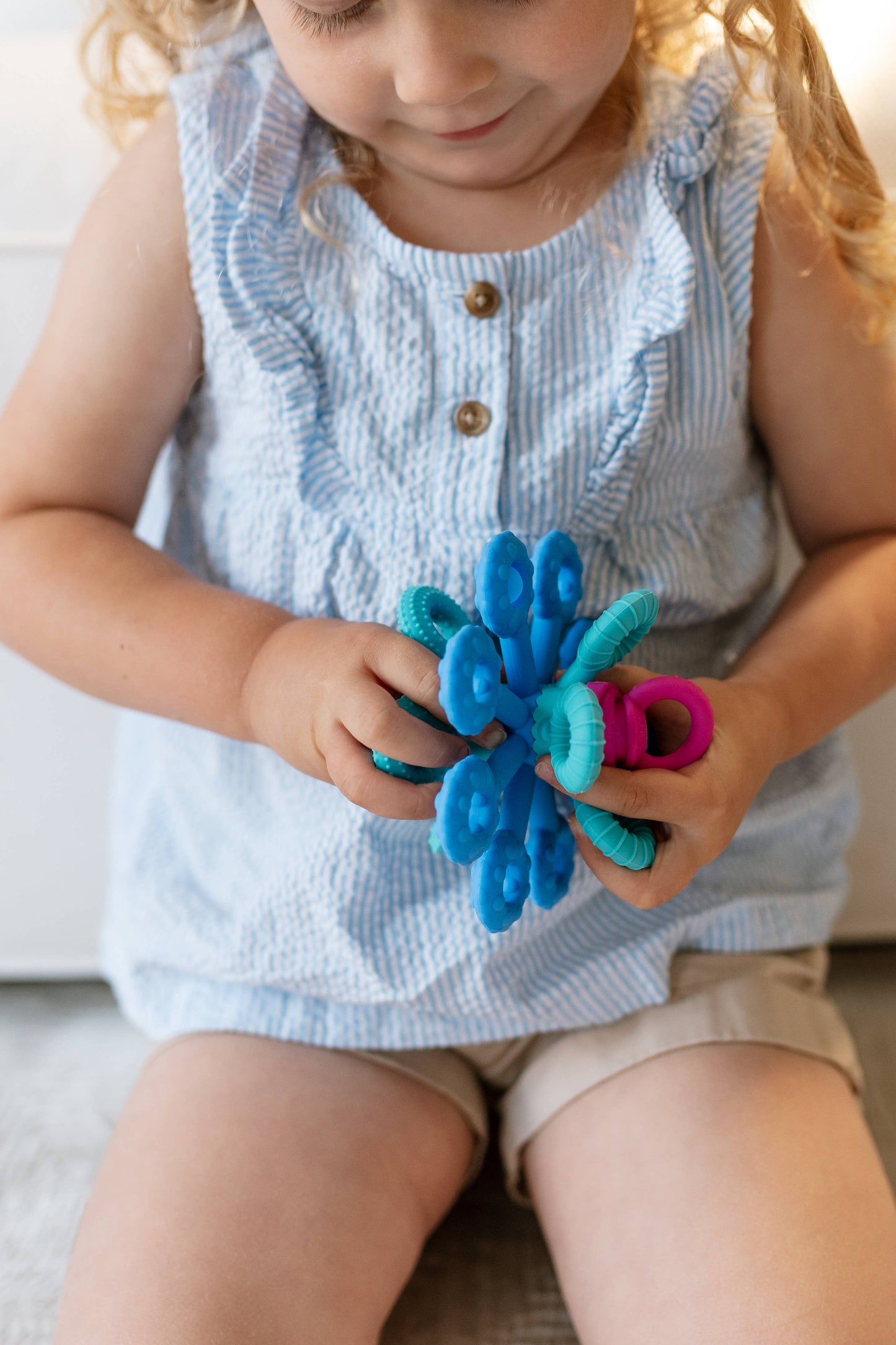 Mobi Okee Activity Toy sensory ball