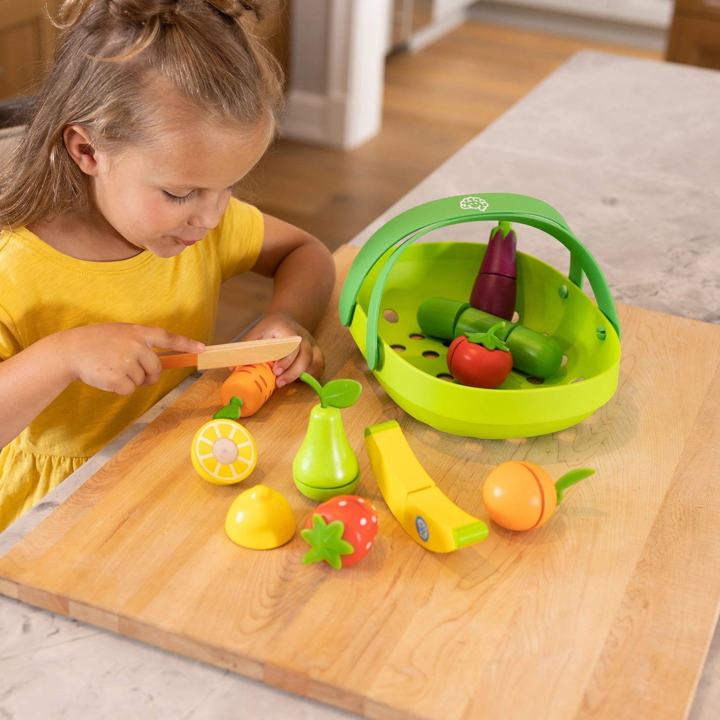 Fat Brain Pretendables Fruit & Veggie Basket