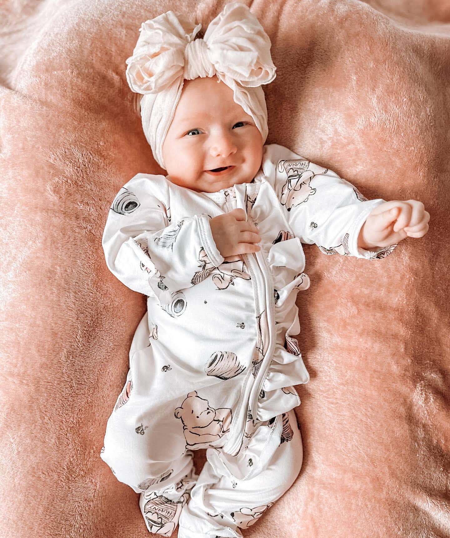 Ruffles & Bowties - Baby Girls Sleeper - Pooh Honey Pot : 6-12M