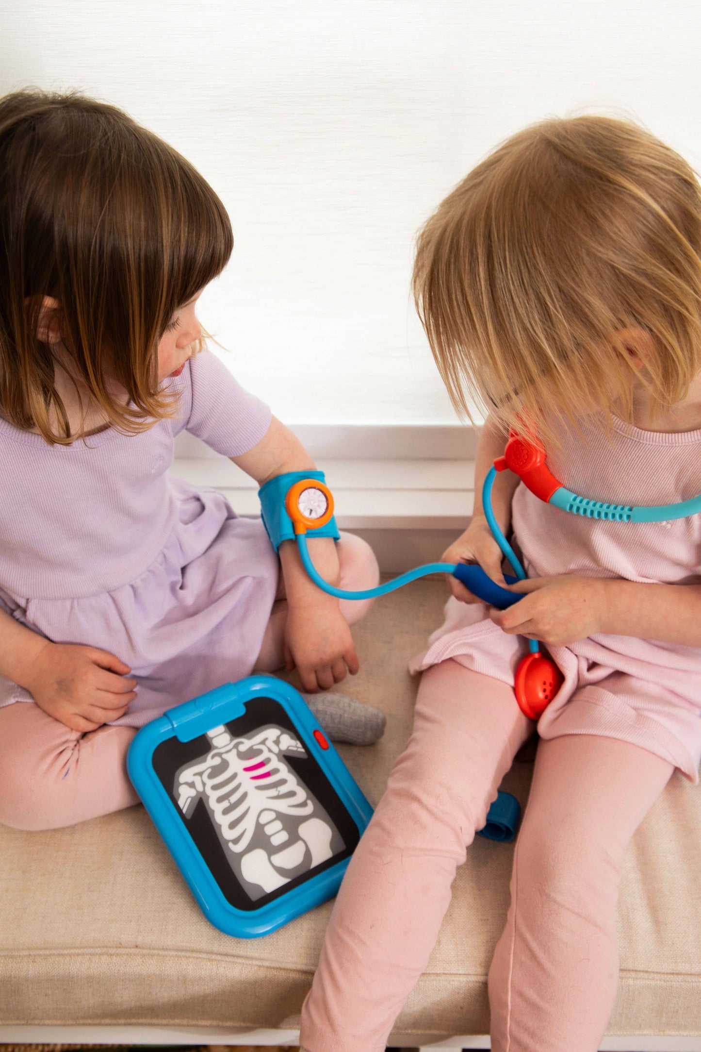 Fat Brain Pretendables Doctor Set