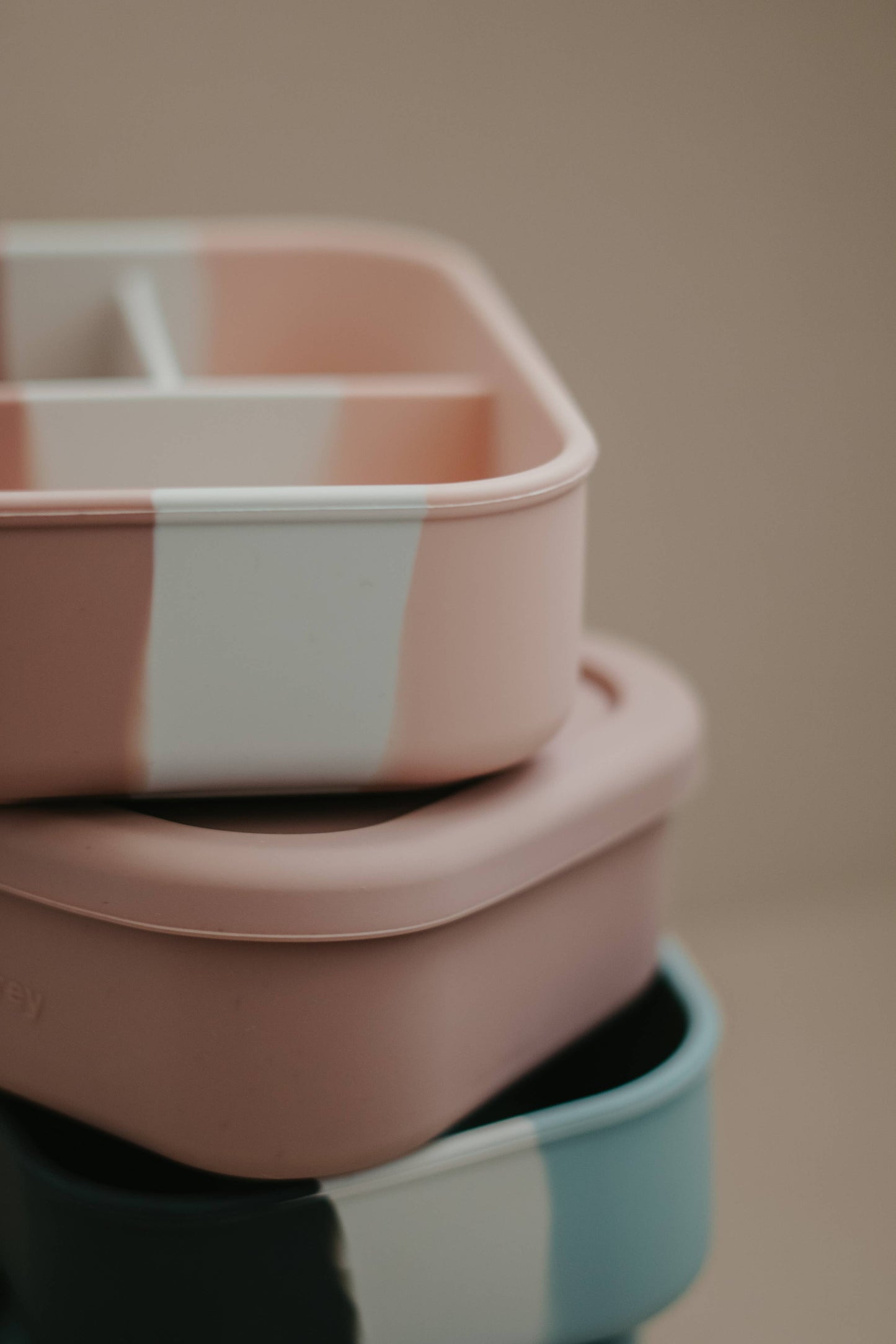Divided Silicone Bento Lunch Box | Pink Tie Dye