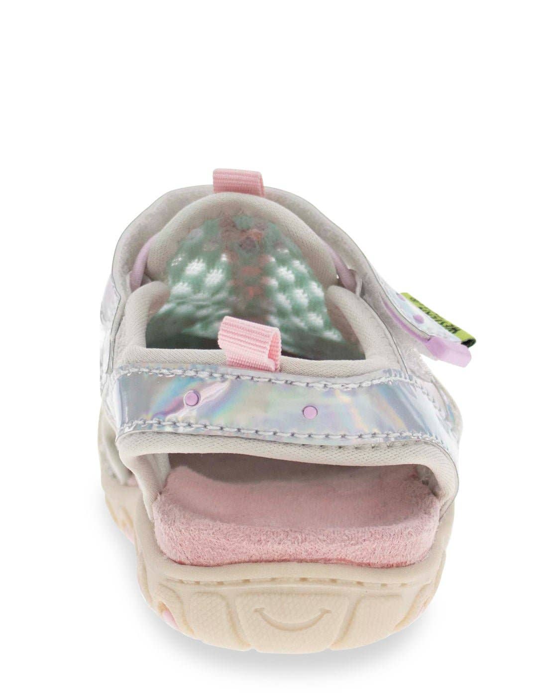 Western Chief Beachcomber Sandal - Iridescent: Iridescent / 9 Toddler