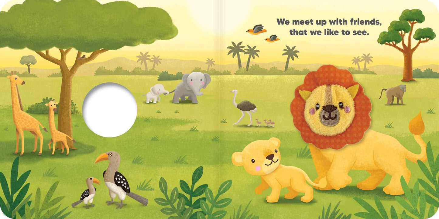 Daddy & Me: Finger Puppet Board Book by: Board Books; 8 pages / English