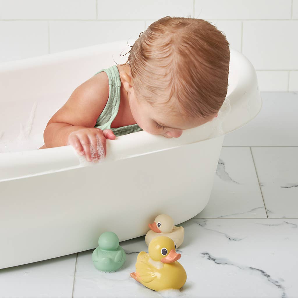 *NEW OPTION* Itzy Ducky Family™ - Bath + Water Table Toys: Mallard