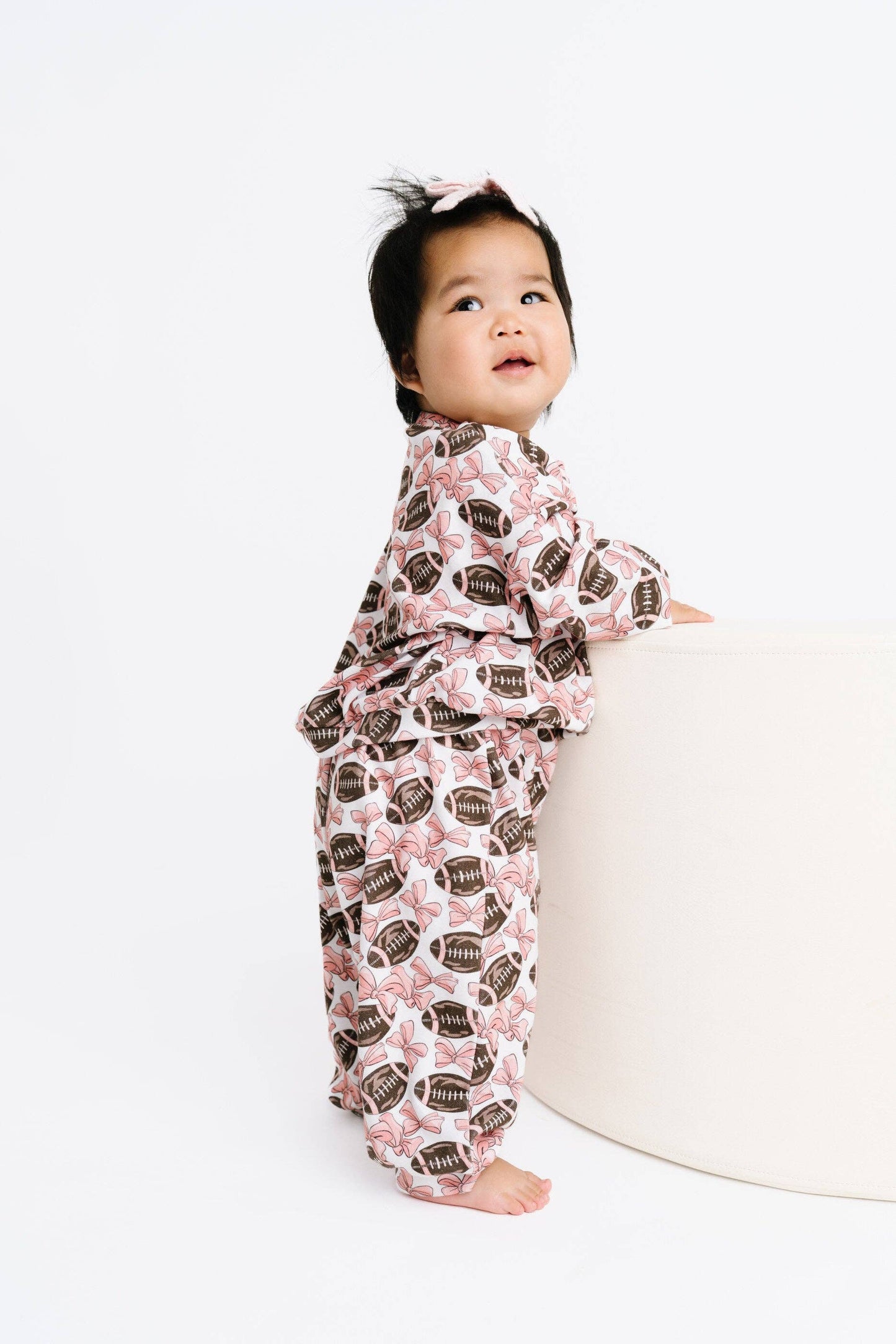 Bows & Touchdowns Sweatsuit: 3T