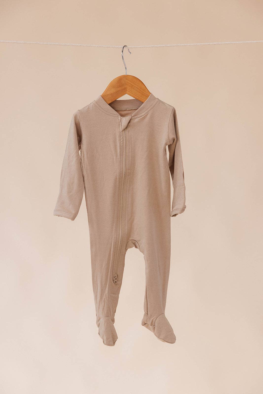 WildBird Desert Lark - CloudBlend™ Footed Pajamas: 0-3 Months