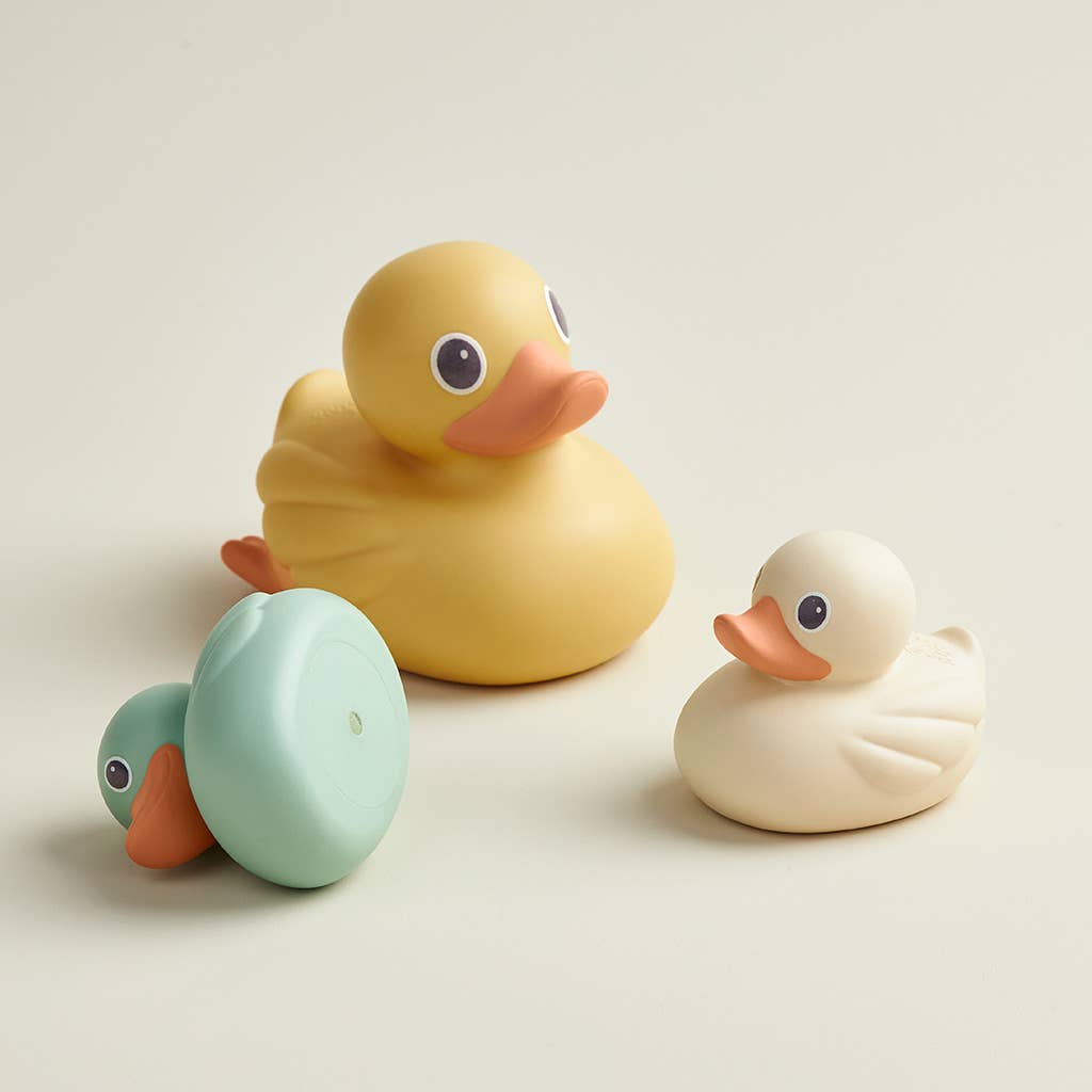 *NEW OPTION* Itzy Ducky Family™ - Bath + Water Table Toys: Mallard