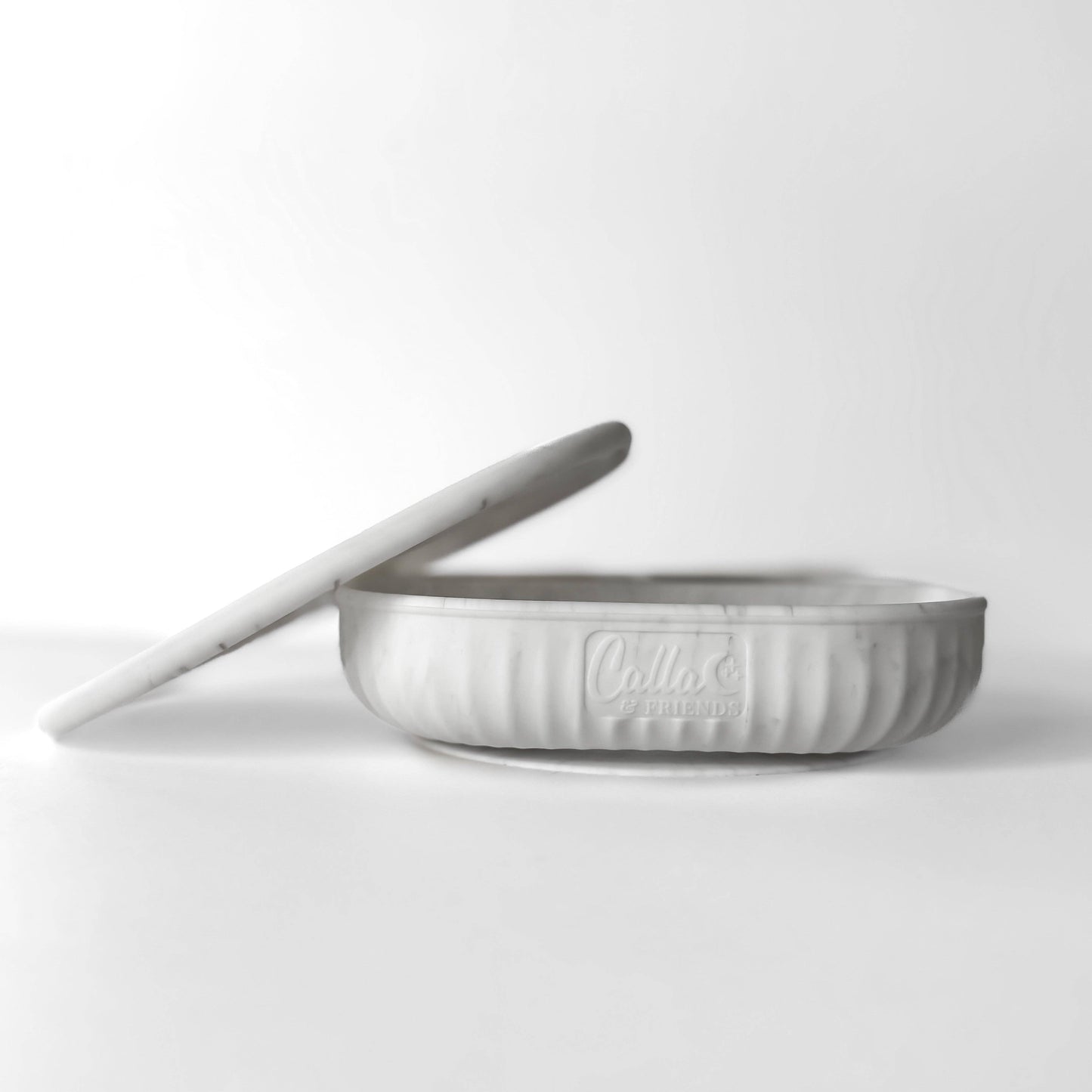 The Isla Plate: Pine